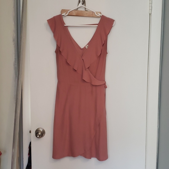 Blush colored summer dress faux wrap - Picture 1 of 2